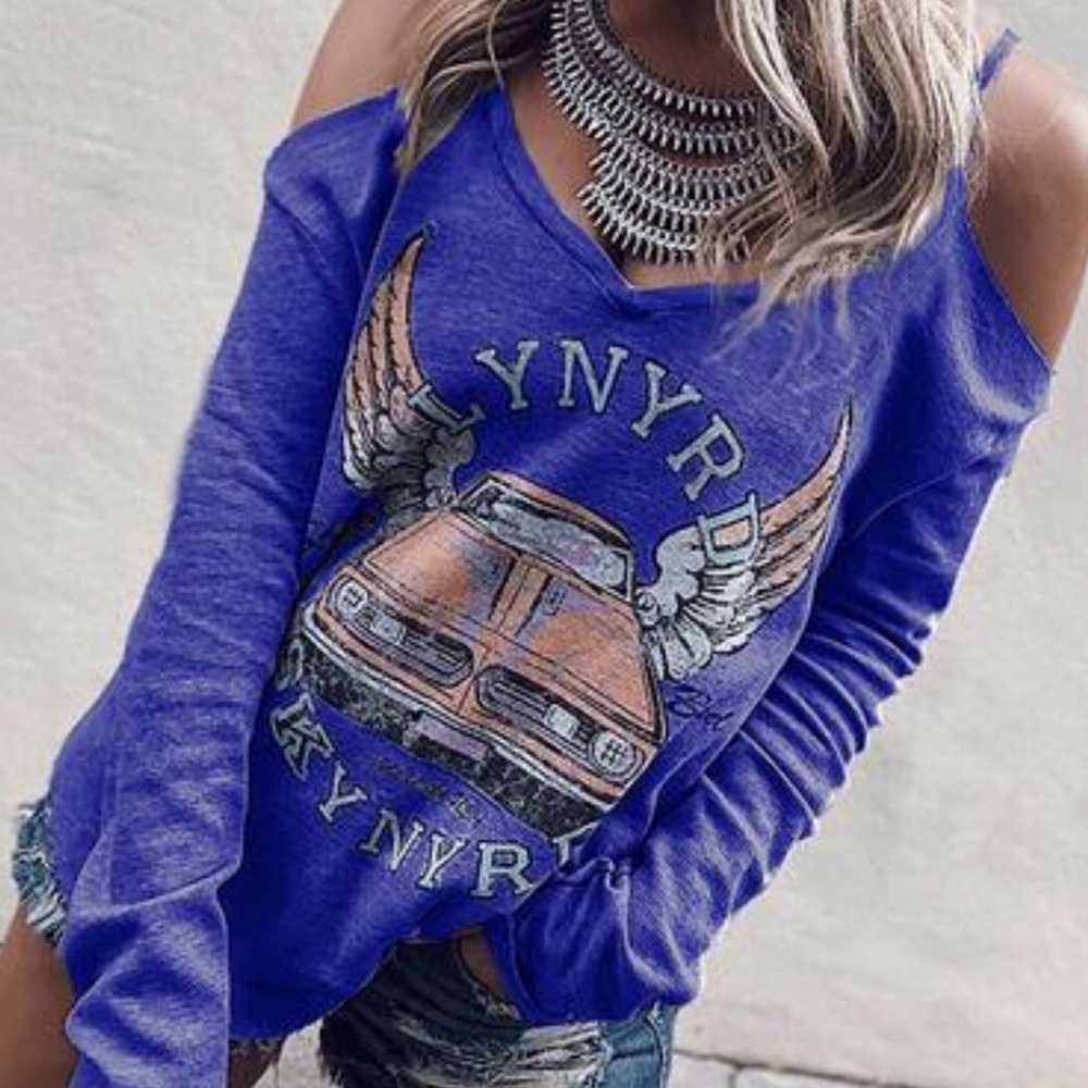 🤘🏼 Lynard Skynard open shoulders shirt